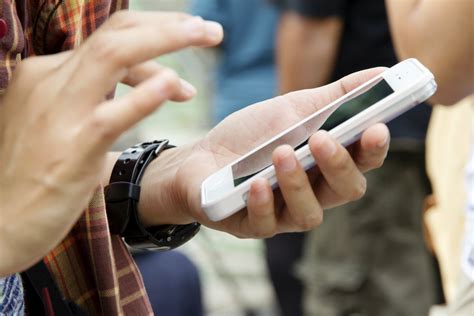 9 señales de que eres adicto a tu smartphone estilo de vida bienestar