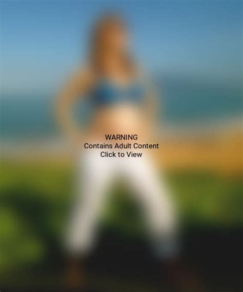 Jenna Fischer Pregnant Bikini Photo Celebrating 40th