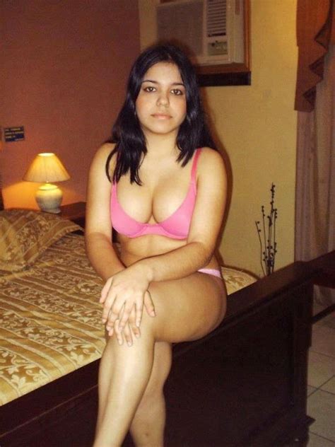 beautiful sexy pakistani girls wallpapers nude sexy busty boobs indian desi girls