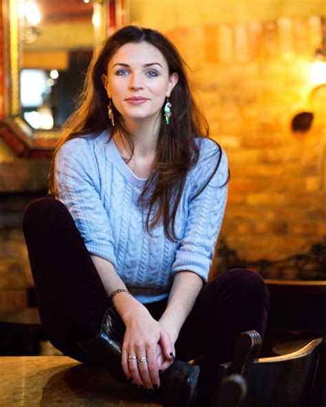 aisling bea stunning irish comedienne nude and clothed