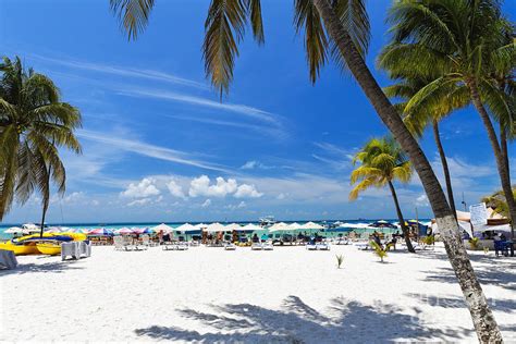 Isla Mujeres Beach Scenic Photograph By George Oze