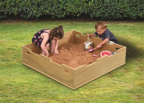 sand pit  lid twoey