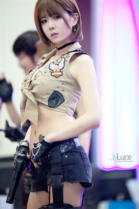 Korean Cute Girl Photo Heo Yun Mi In The Warrior Uniform
