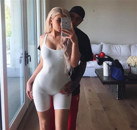 kylie jenner look at my butt in yoga pants the hollywood gossip