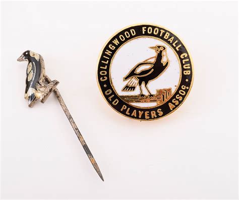 Collingwood Magpie Lapel Pin  Collectables Sporting Memorabilia