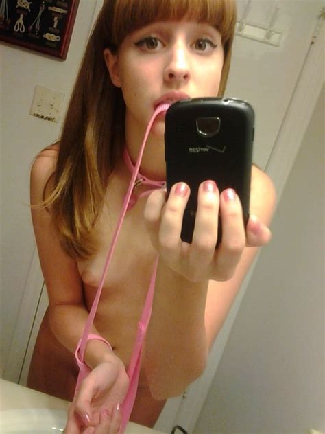 nude sweet teen with innocent face taking a selfie motherless porn