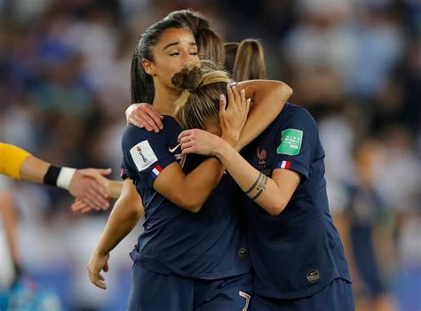 equal pay issue resonates with u s women s soccer players after world