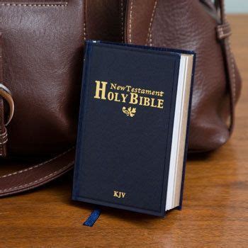 pocket size      testament holy bible kjv black white red