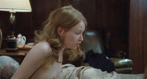 Naked Emily Browning In Sleeping Beauty
