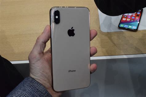 First Look At Iphone Xs Xs Max News And Opinion