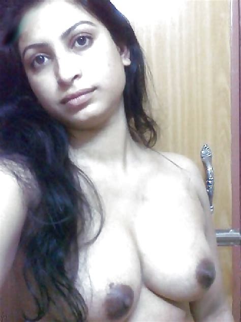 desi bhabhi nude selfie 20 pics