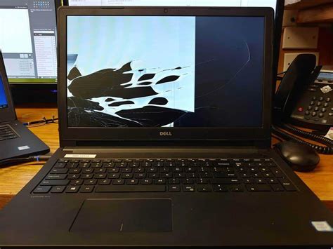 cracked laptop screen replacement nelson richmond