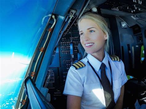 Pin By Todd R On Airline Ladies Female Pilot Pilot Flight Attendant
