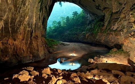 son doong series largest   branched caves  earth