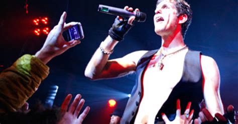 exclusive perry farrell opens up about dave sitek joining jane s