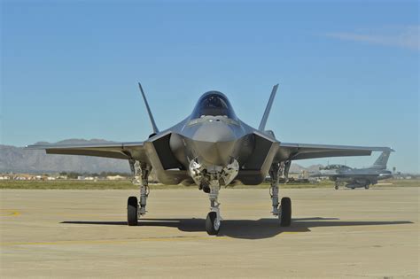 lightning ii  air force fact sheet display