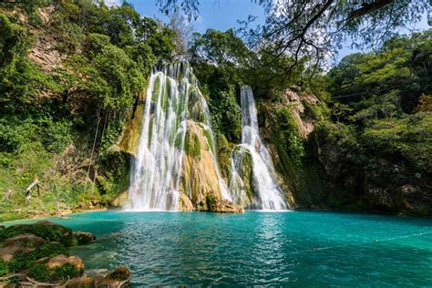 huasteca potosina  mexico  blue water waterfalls  wildlife