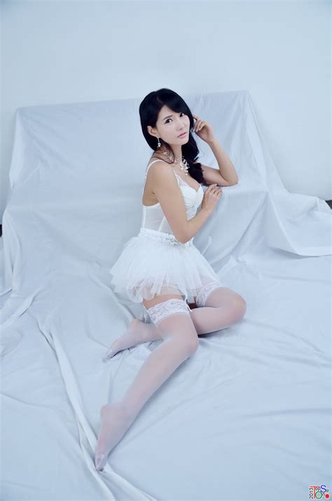 cha sun hwa sexy in white dress korean models photos gallery