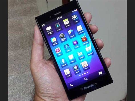 blackberry  smartphone launched  rs   impressions blackberry  smartphone