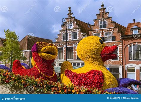 statue   tulips  flowers parade  haarlem netherlands editorial photo image  april