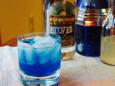 delicious blue curacao cocktails delishably food  drink