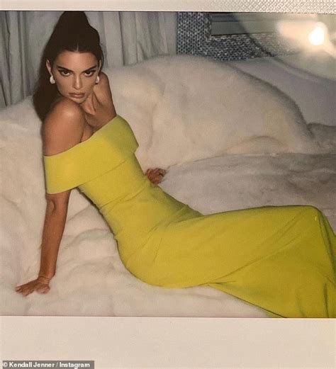 kendall jenner flashes her pert derriere in thong while lounging in bed