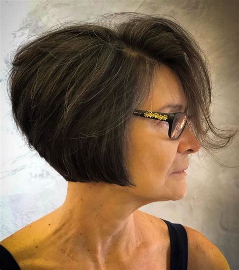 30 stylish wedge haircuts for women over 60 to rock in 2023