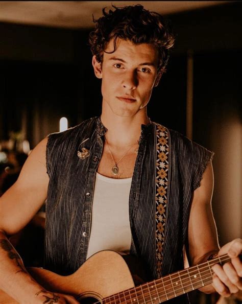 Shawn Mendes Top 10 Hottest Looks On Instagram Iwmbuzz
