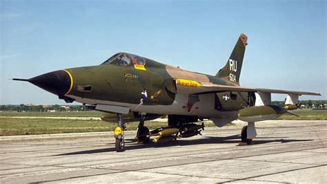 thunderchief  plane   drop nuclear weapons