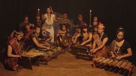 Listen To The Game Of Thrones Theme On Traditional Southeast Asian