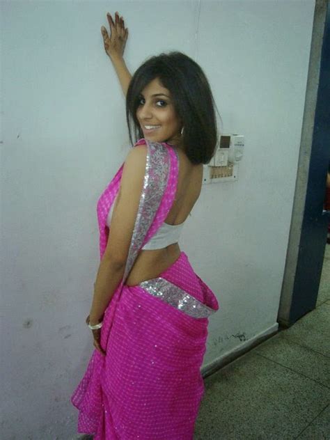 indian desi beautiful housewife in saree hot photos