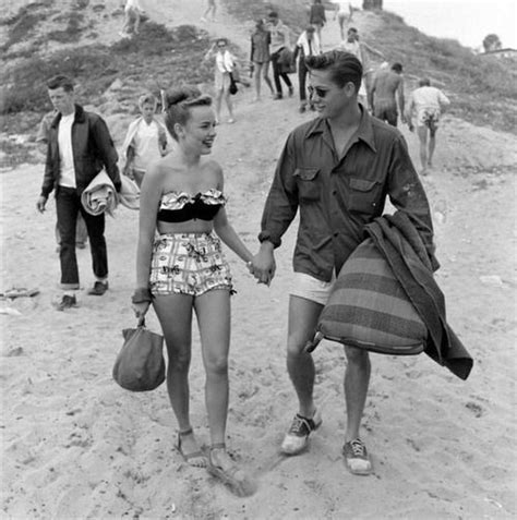 date at the beach 1950 imgur beach date vintage love 1950s fashion menswear