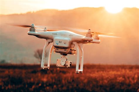 commercial drones  top brands review staaker