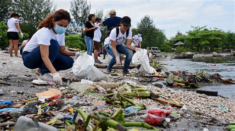 chinas ban  waste imports worsens plastic waste crisis  southeast