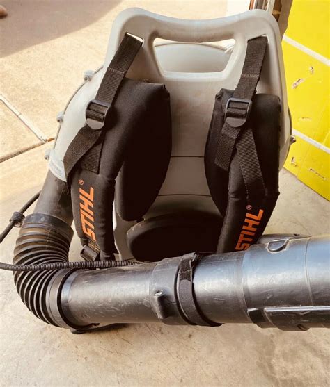 stihl br commercial backpack leaf blower leaf blowers vacuums