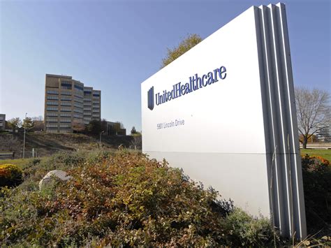 unitedhealth group    quit offering coverage  obamacare