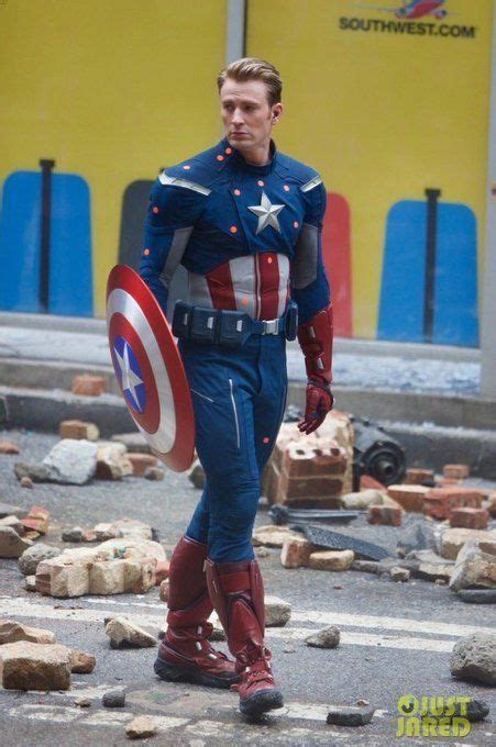 captain america on chris evans on the set of avengers end