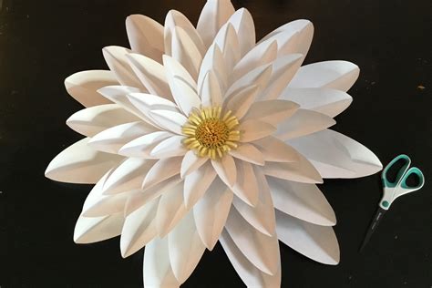 template giant paper flower