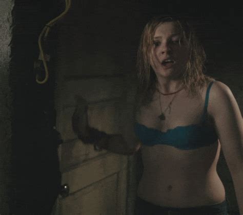abigail breslin tits thefappening pm celebrity photo leaks