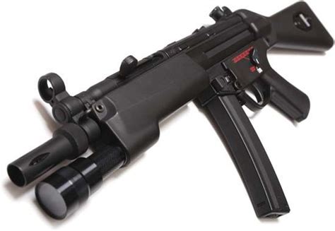 submachine gun weapon