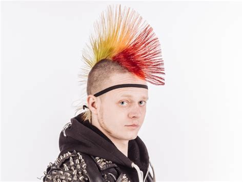 style hair  create  strong holding mohican  mohawk