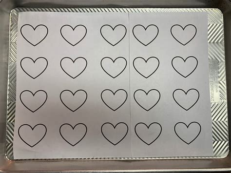 heart macaron template