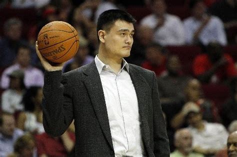 Yao Ming Houston Rockets Center Set To Retire