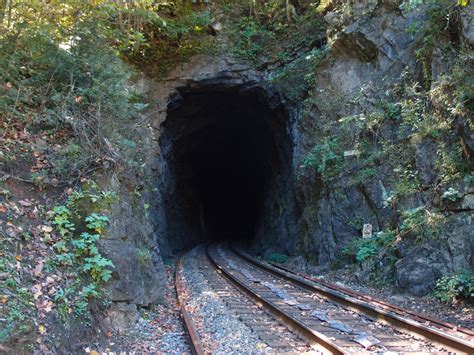 blogging the railroad tunnels tunnels and associated railroad pictures tennessee sw virginia