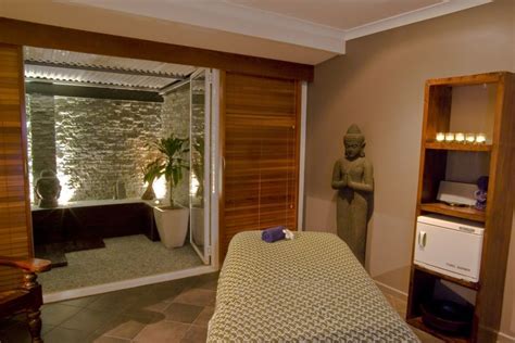 nice feeling in this earth tone room massage room massage room