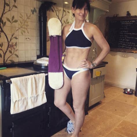 The New Naked Chef Davina Mccall Strips Down To Cook Roast Dinner