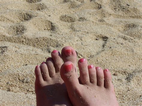 Beach Feet Free Photo Download Freeimages