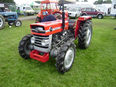 mf    wd conversion  tractor maquinaria agricola jaja
