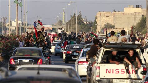 bbc news in pictures rebels advance into tripoli