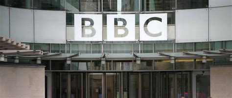 royaume uni 450 suppressions d emplois à la rédaction de la bbc le